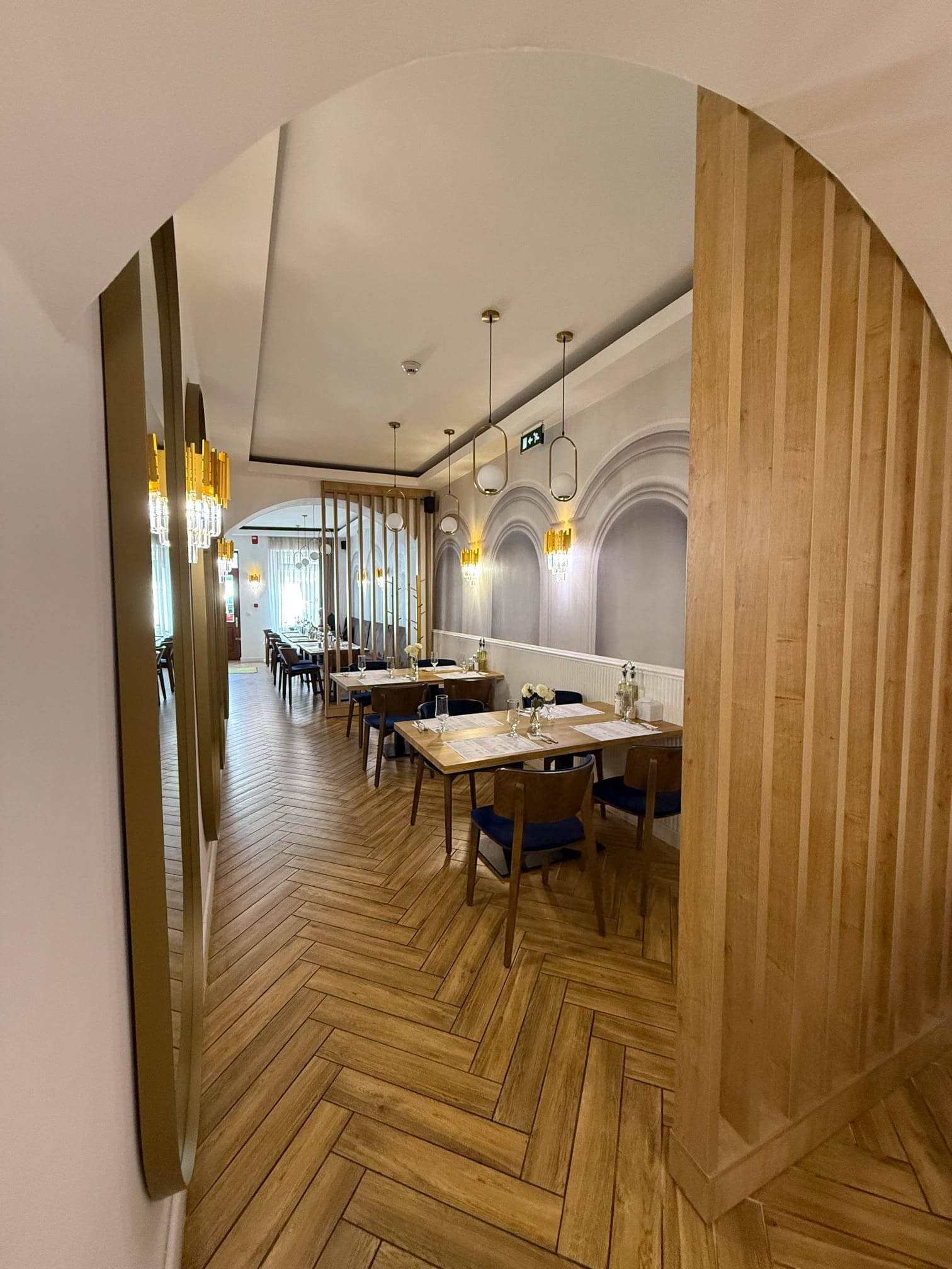 Restaurant Grand Plaza Sibiu — foto 11