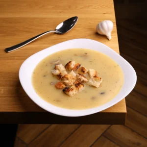 Cremă de ciuperci şi crutoane